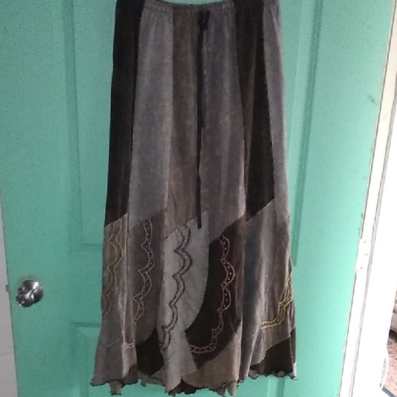 Chic Asymmetrical Patchwork Skirt - Picture 1 of 3
